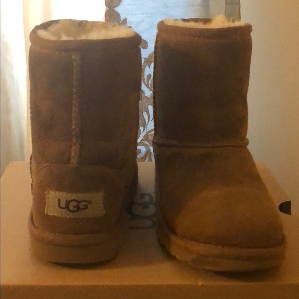 Toddler ugg